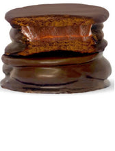 Load image into Gallery viewer, JUANA LA LOCA - Alfajor de de chocolate negro X 2 unidades. 80 grs c/u
