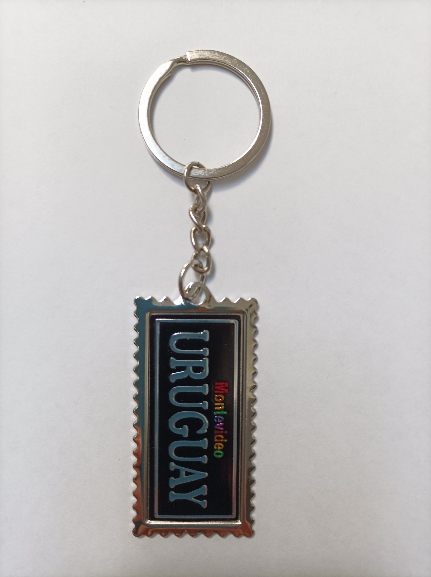 SOUVENIRS - Llavero de Uruguay negro y metal