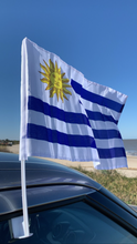 Cargar imagen en el visor de la galería, Bandera para auto de Uruguay
